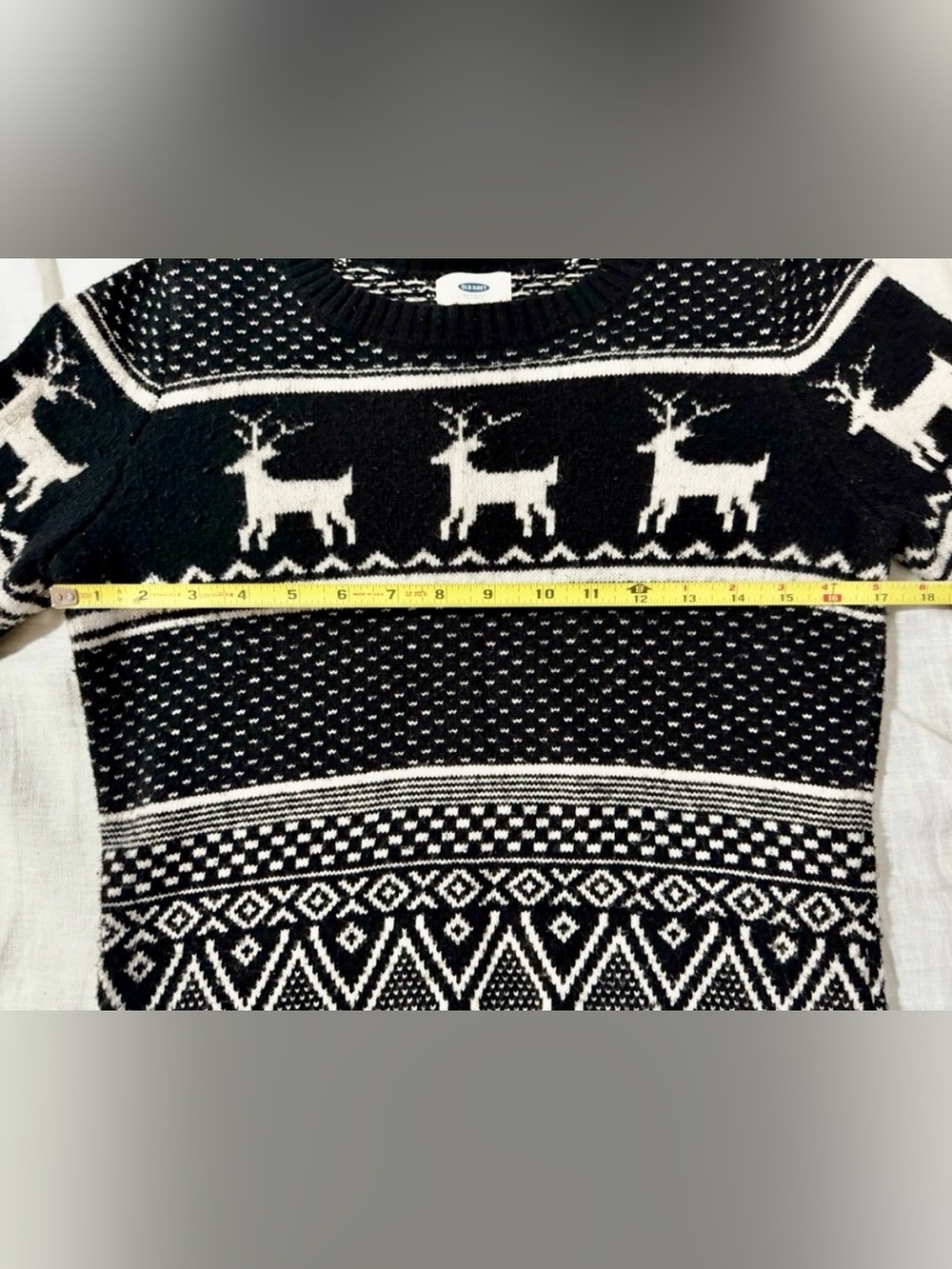 Old Navy Fair Isle Reindeer Christmas Sweater Black White Size Small Petite - Picture 6 of 8
